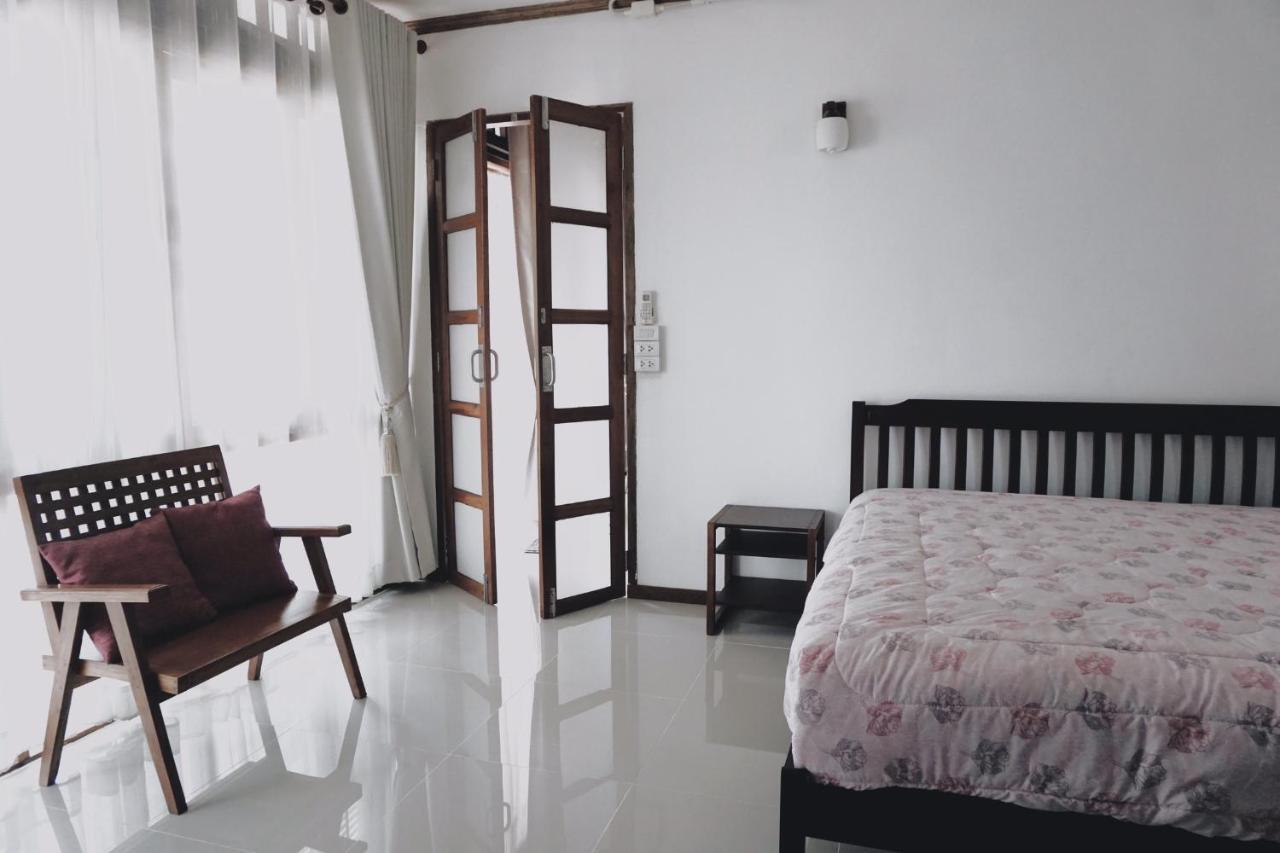 Tha Ma-O Bouteak Homestay - Self Check-In Лампанг Екстериор снимка